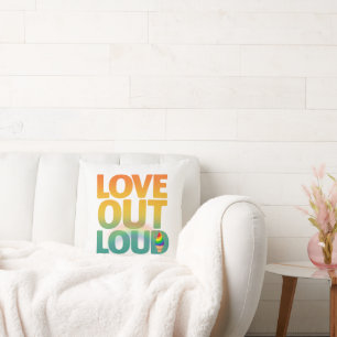 Cojín Decorativo Diseño de tipografía Retro Pride Amor en Voz Alta