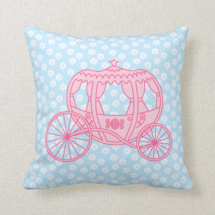 Cojín Decorativo Diseño del carro del cuento de hadas en rosa y