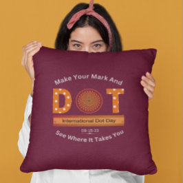 Cojín Decorativo Diseño del Día Internacional del Dot