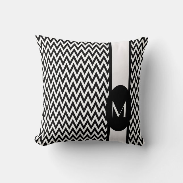 Cojín Decorativo Diseño elegante de cheurón negro con monograma (Anverso)