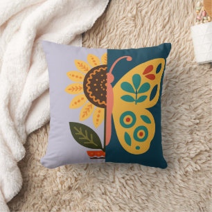 Cojín Decorativo Diseño floral y de mariposas juguetón