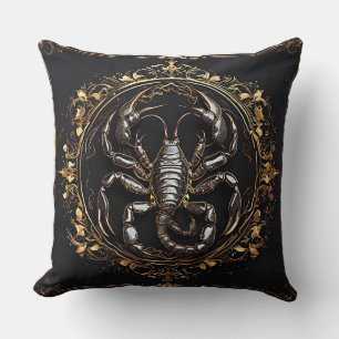 Cojín Decorativo Diseño intrincado de escorpión con acentos ornamen