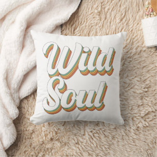 Cojín Decorativo Diseño retro vintage de la tipografía de WILD SOUL