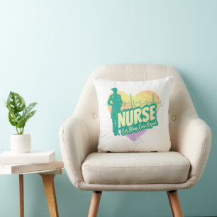 Cojín Decorativo Diseño Vintage de Enfermera con Motivo de Latido