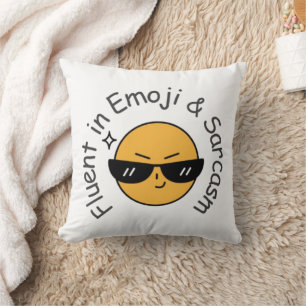 Cojín Decorativo Divertido "Fluent in Emoji and Sarcasm"