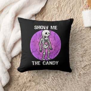 Cojín Decorativo Divertido Show Me The Candy Halloween Dry Skeleton