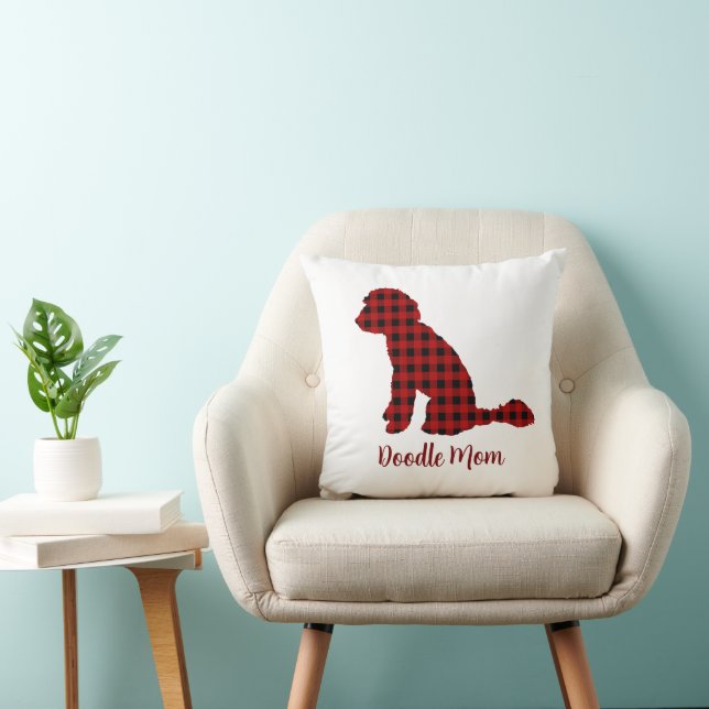 Cojín Decorativo Doodle Mom Labradoodle En Buffalo Check Plantado (Silla)
