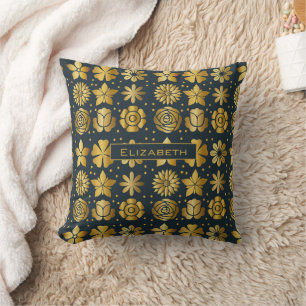Cojín Decorativo Doodle patrón floral dorado nombre personalizado