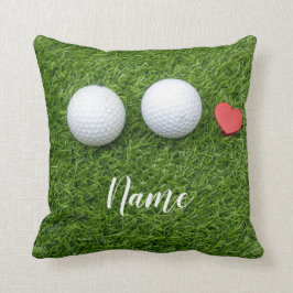 Cojín Decorativo Dos pelotas de golf y corazón de amor en el césped