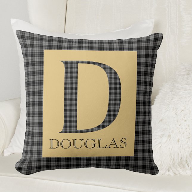 Cojín Decorativo Douglas Tartan Monogram D (Subido por el creador)