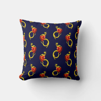 Cojín Decorativo Dragón dorado con gran corazón rojo