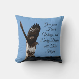 Cojín Decorativo Dreams Take Flight Red Tail Hawk Inspirador