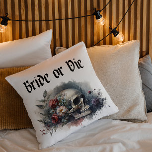Cojín Decorativo Ducha de Novia Oscura, Tétrica y Gótica o Morir