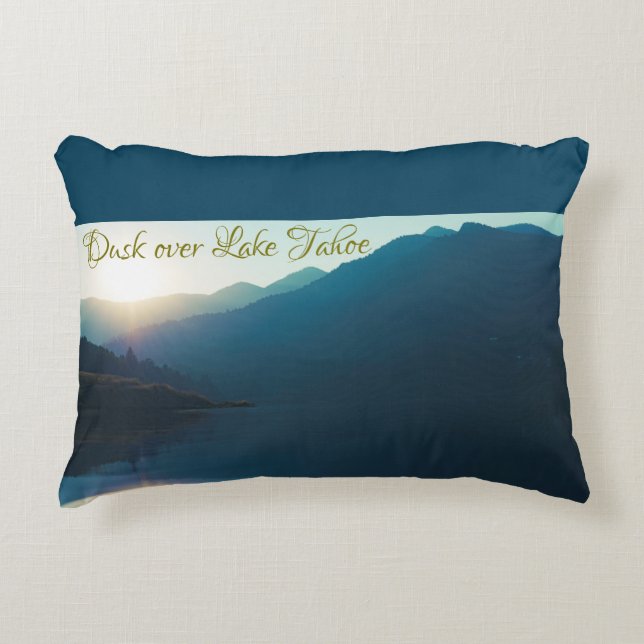 Cojín Decorativo Dusk sobre el lago Tahoe (Anverso)
