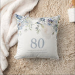 Cojín Decorativo Dusty Blue Flowers 80th Birthday Party Gift<br><div class="desc">Dusty Blue Flowers 80th Birthday Party Gift Cojín decorativo Ver colección de correspondencias en Niche y Nest Store</div>