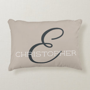 Cojín Decorativo E Nombre Personalizado Inicial Neutro Taupe Marrón