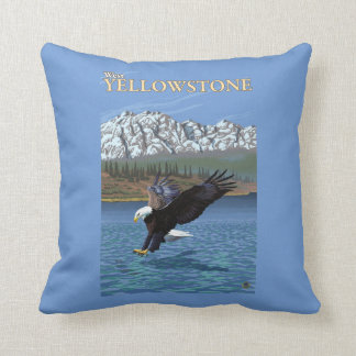 Cojín Decorativo Eagle calvo que se zambulle - Yellowstone del