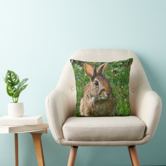Cojín Decorativo Eastern cottontail rabbit
