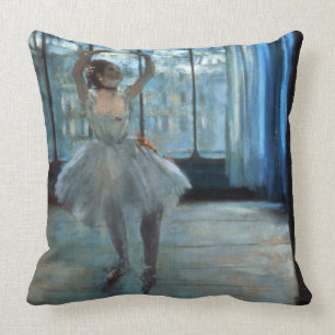 Cojín Decorativo Edgar Degas   Bailarina frente a una ventana