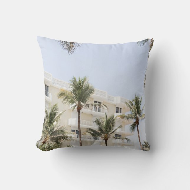 COJÍN DECORATIVO EDIFICIO BLANCO Y BEIGE (Anverso)