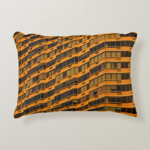 Cojín Decorativo Edificio de hormigón naranja