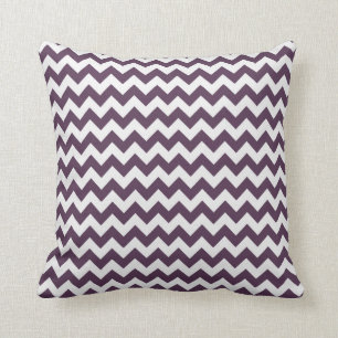 Cojín Decorativo Eggplant Purple Chevron; zig zag