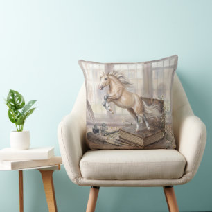 Cojín Decorativo El caballo erudito saltando de un libro