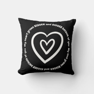COJÍN DECORATIVO EL CORAZÓN Y EL AMOR SE HACEN MÁS Y MÁS GRANDES