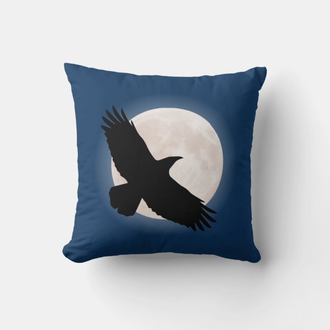 Cojín Decorativo El cuervo volador con la luna detrás (Anverso)