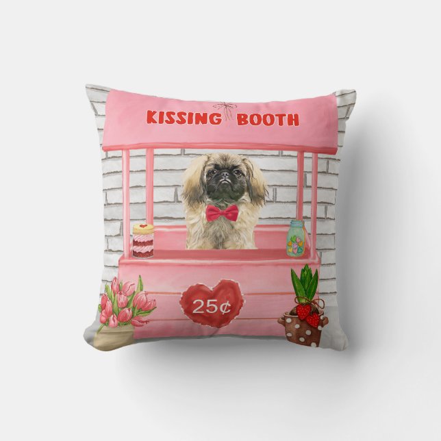Cojín Decorativo el día de San Valentín de perros pekingese besando (Anverso)