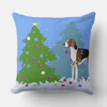 El Foxhound americano decorando el bosque de árbol