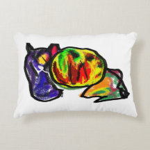 El gato negro espera el otoño