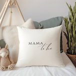 Cojín Decorativo El género femenino y la madre neutra<br><div class="desc">Presentamos nuestra fantástica almohada de género neutra para la mamá que va a lanzar, perfecta para cualquier temporada, ya sea otoño, invierno, primavera o verano. Esta almohada presenta un ambiente de moda boho con caligrafía moderna y elegante y un diseño minimalista en blanco y negro. Es bonito y única, con...</div>