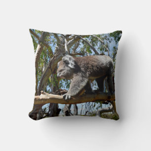 Cojín Decorativo El Gran Hombre Koala Caminando Por La Rama Del Árb