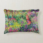 Cojín Decorativo El jardín Iris de Claude Monet<br><div class="desc">El jardín Iris de Claude Monet.
Visita mi tienda para un diseño más interesante y más elección de color => zazzle.com/colorfulworld*</div>