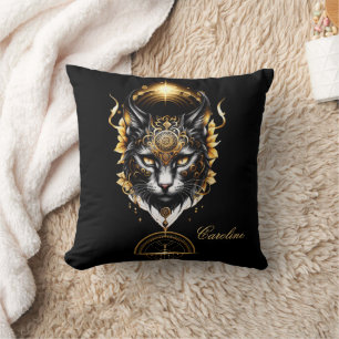 Cojín Decorativo El maravilloso gato negro dorado.