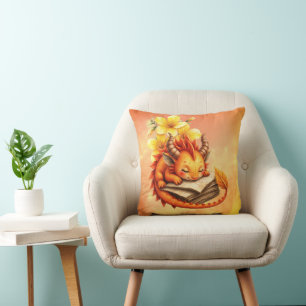 Cojín Decorativo El pequeño dragón místico.