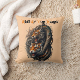Cojín Decorativo El poder legendario: Tigre se encuentra con el dra