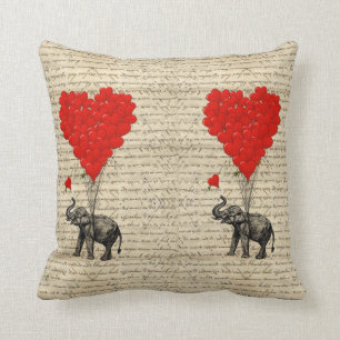 Cojín Decorativo Elefante y globos en forma de corazón