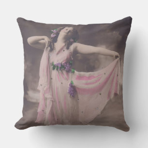 Cojín Decorativo Elegancia vintage en vestimenta floral rosa