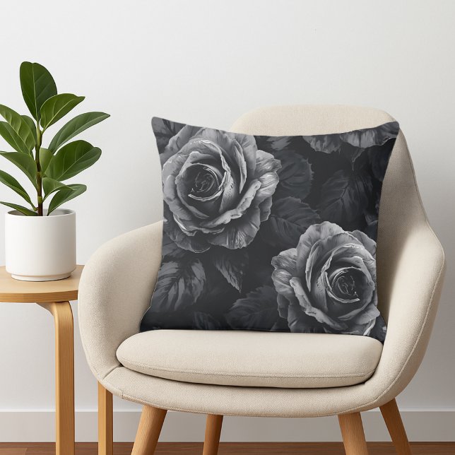 Cojín Decorativo Elegant Black and White Monochrome Roses (Monochrome rose throw pillow)