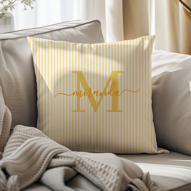 Cojín Decorativo Elegant Yellow & White Stripes Monogram Name (Subido por el creador)