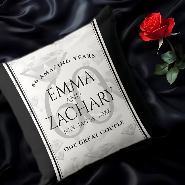 Cojín Decorativo Elegante 60° Aniversario del Boda del Diamante (EO 60th Wedding Anniversary Throw Pillow on Black Satin Cover Photo.)