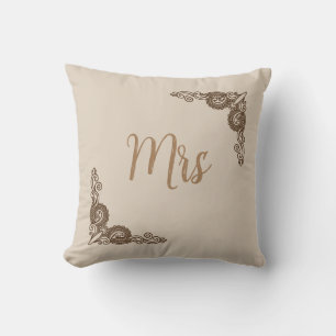 Cojín Decorativo Elegante Clásico Beige ornamentado Sra.