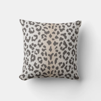 Cojín Decorativo Elegante estampado de leopardo con monograma
