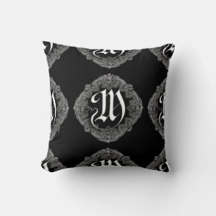 Cojín Decorativo Elegante Gótico inicial M
