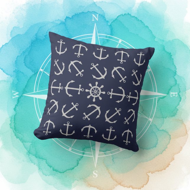Cojín Decorativo Elegante gris plateado en el sofá de impresión de  (Stylish nautical throw pillow! ⚓)