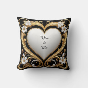 Cojín Decorativo Elegante marco de corazón dorado con flores blanca
