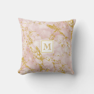 Cojín Decorativo Elegante Monograma de Mármol Rosa con Brillo de Or