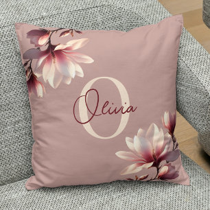Cojín Decorativo Elegante Monograma Flores de Magnolia Rosadas